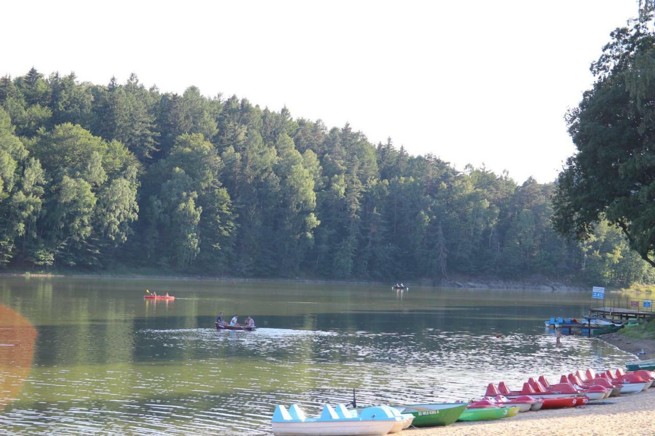 Domki Nad Jeziorem W Karlowicach Karlowice Dış mekan fotoğraf