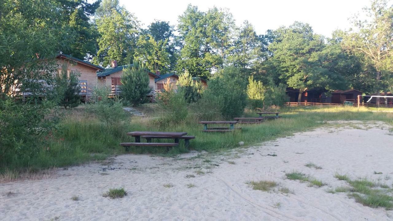 Domki Nad Jeziorem W Karlowicach Karlowice Dış mekan fotoğraf